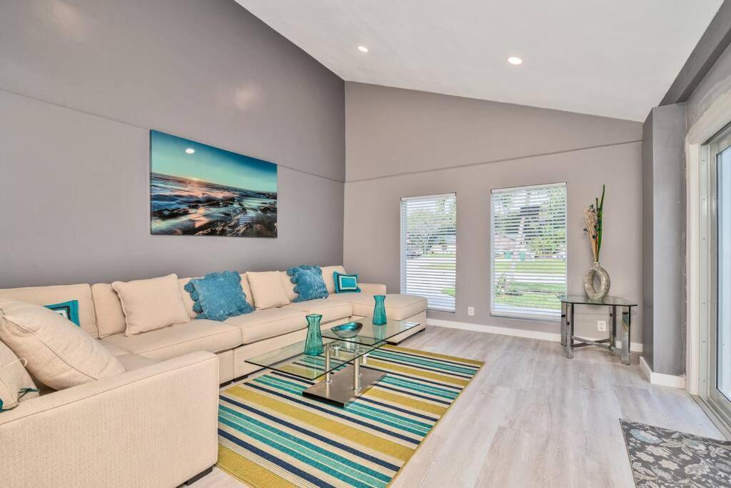 Spacious 4 Bedrooms, 2 Bathroom House With Pool Miramar Exterior foto